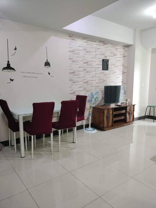 Cubao Manhattan Heights, Unit 8Bc Tower B, 1 Br Manila Exterior photo