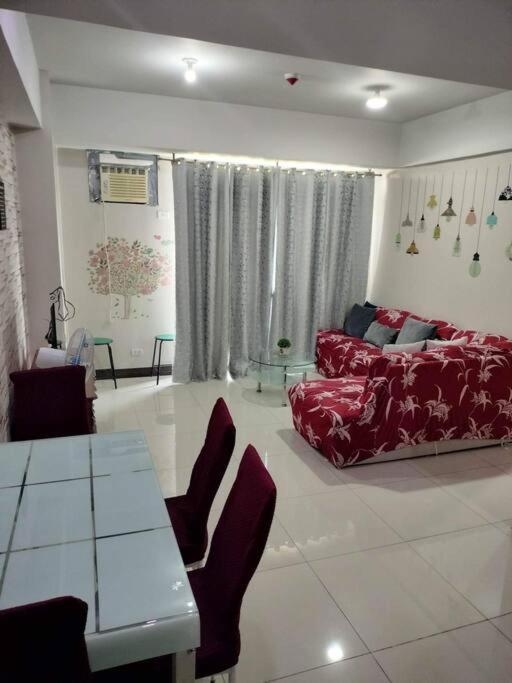 Cubao Manhattan Heights, Unit 8Bc Tower B, 1 Br Manila Exterior photo