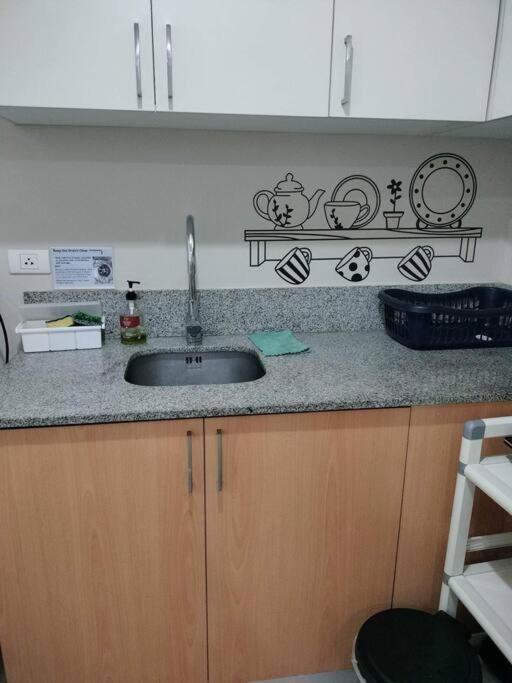 Cubao Manhattan Heights, Unit 8Bc Tower B, 1 Br Manila Exterior photo
